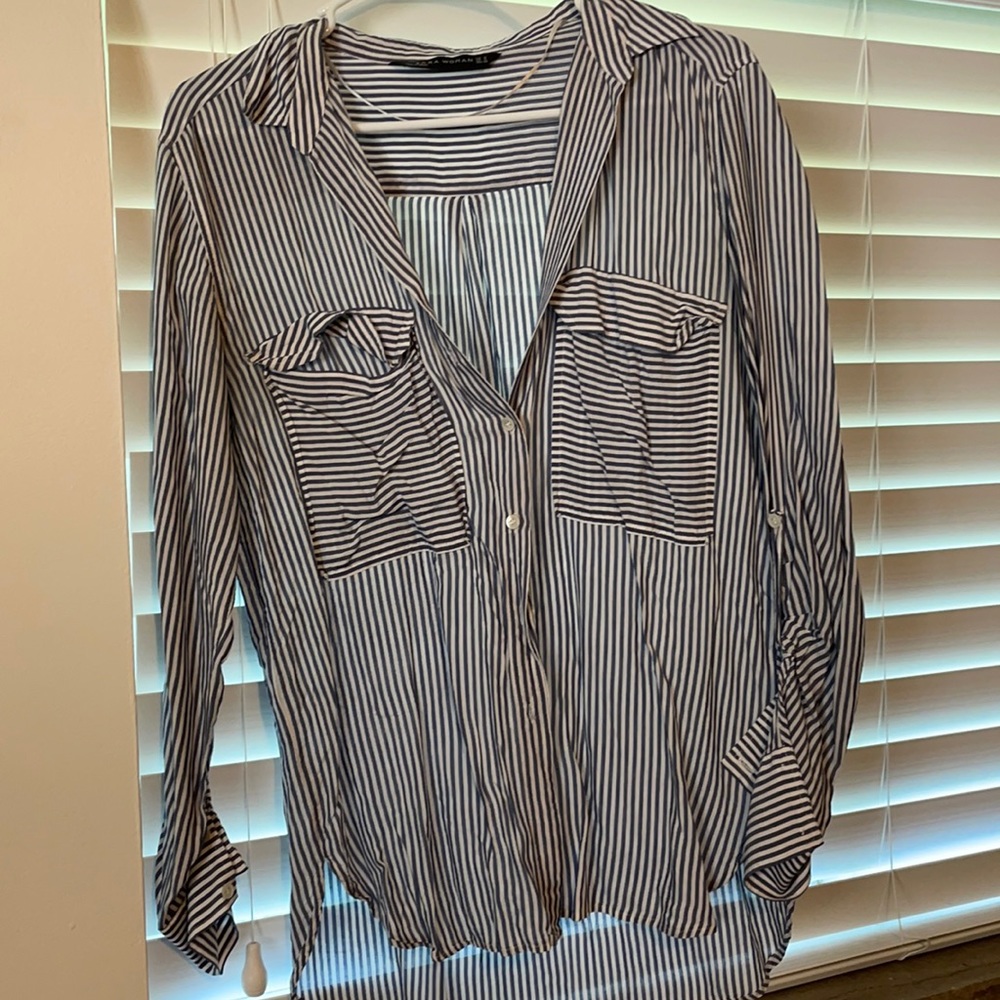 Zara White & blue pin striped button down - Size M